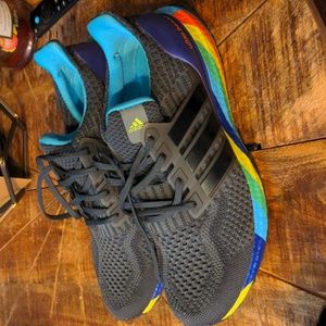 Adidas ultra boost M10/W11.5
